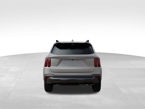 Used 2024 Kia Sorento SX Prestige w/ Sage Leather Package image 6