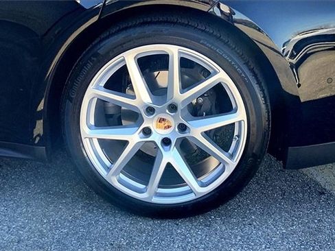 Used 2025 Porsche Panamera 4 image 17