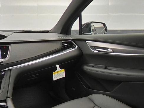 New 2025 Cadillac XT6 Luxury w/ LPO, Floor Liner Package image 11