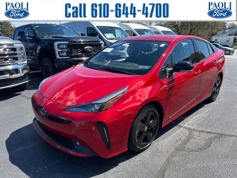 Used 2021 Toyota Prius FWD image 1