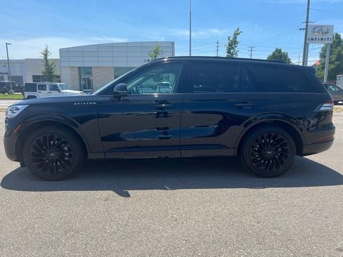 Used 2024 Lincoln Aviator Reserve w/ Equipment Group 201A AWD/4WD image 2