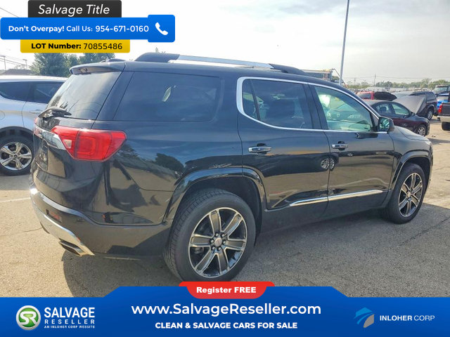 Used 2017 GMC Acadia Denali w/ Technology Package FWD image 4