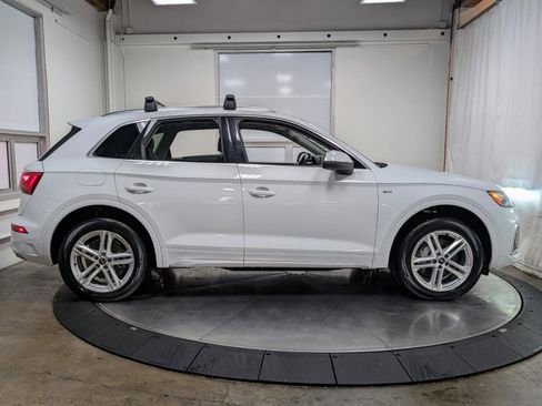 Used 2023 Audi Q5 e Premium Plus w/ Premium Plus Package image 10