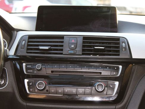 Used 2017 BMW 330i Sedan image 26