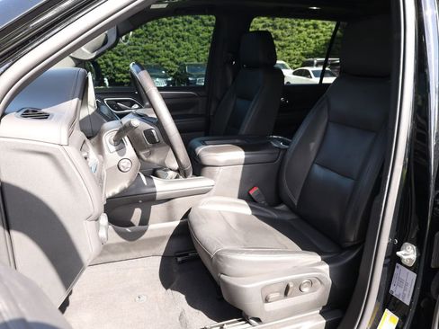 Used 2021 Chevrolet Suburban LT w/ LT Signature Package image 16