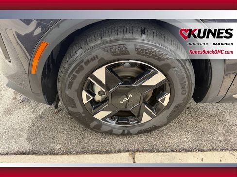 Used 2026 Kia Sportage LX FWD image 18