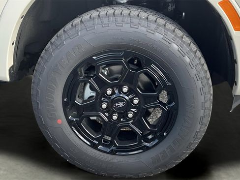 New 2025 Ford Ranger XLT w/ Equipment Group 301A High image 38