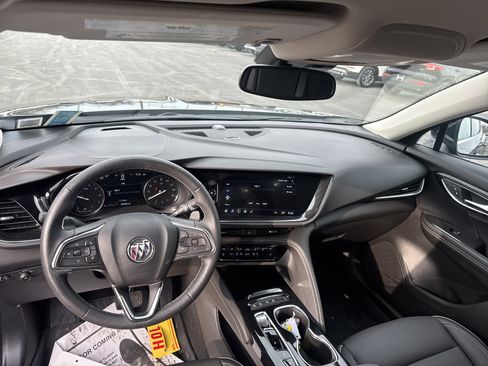 Used 2023 Buick Envision Essence image 14