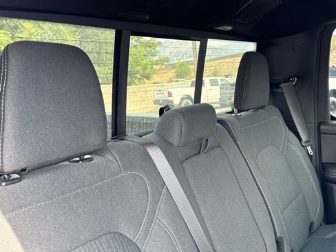 Used 2023 RAM 1500 Big Horn AWD/4WD image 18