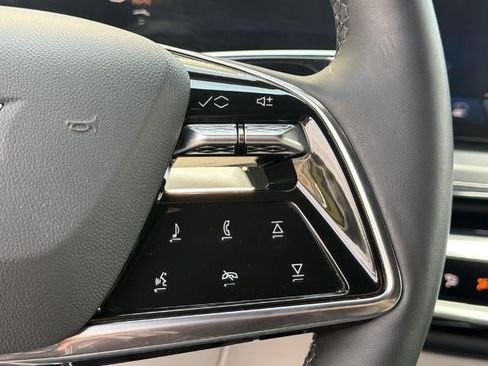 Used 2024 Cadillac Lyriq Luxury RWD image 26