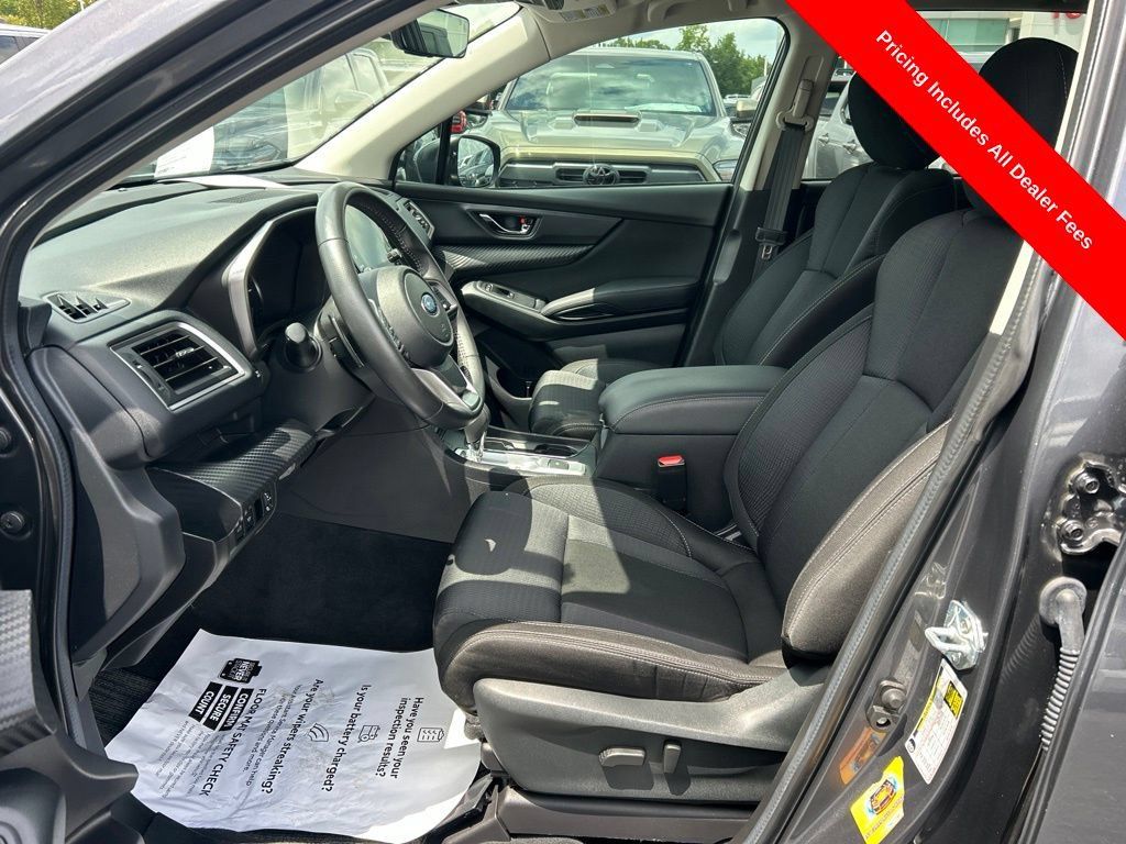 Used 2024 Subaru Ascent Premium w/ Convenience Package AWD/4WD image 2