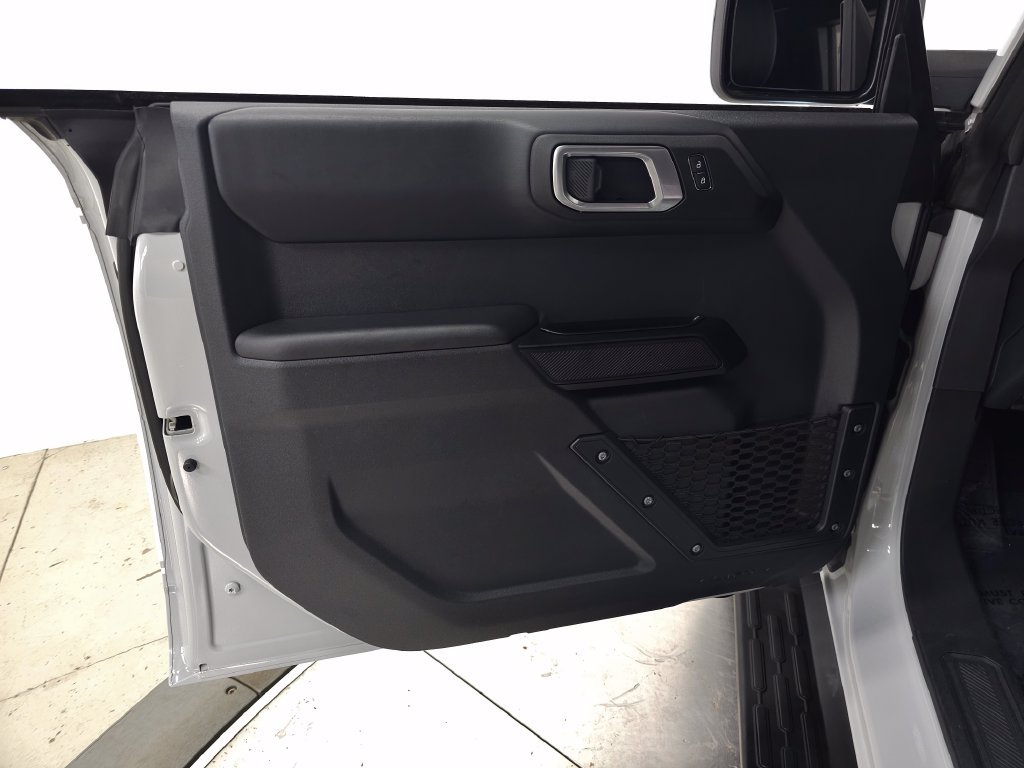 Used 2026 Ford Bronco Outer Banks AWD/4WD image 15