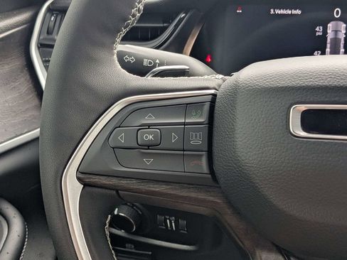 New 2026 Jeep Grand Cherokee Altitude image 23