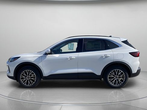 New 2026 Ford Escape SE w/ PHEV Premium Package image 5