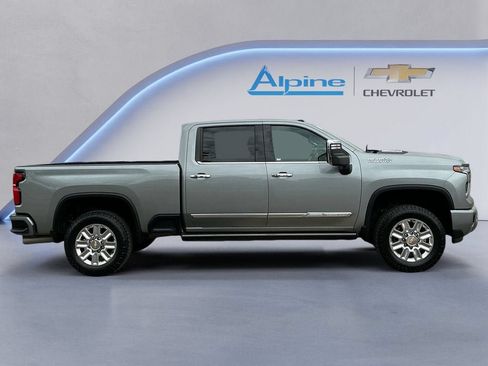 Used 2025 Chevrolet Silverado 3500 High Country w/ High Country Premium Package AWD/4WD image 6