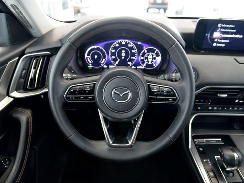Certified 2024 MAZDA CX-90 Plug-In Hybrid w/ Preferred AWD/4WD image 18