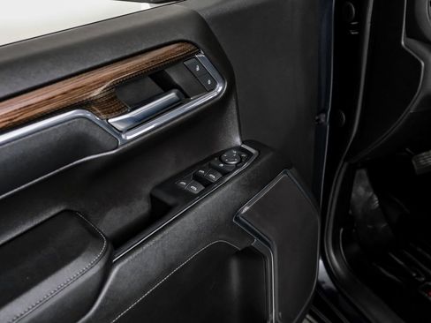 Used 2024 Chevrolet Silverado 1500 LT w/ Z71 Off-Road Package image 33