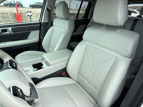 Used 2026 Hyundai Santa Fe SEL AWD/4WD image 14