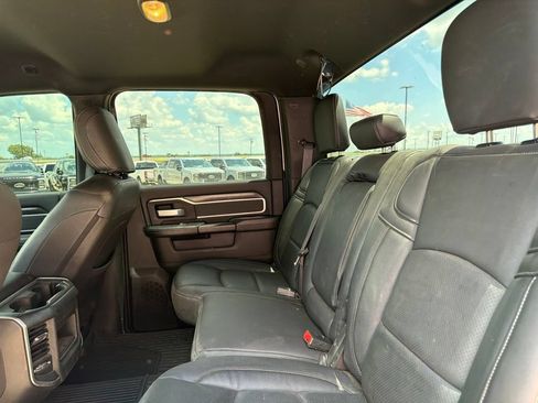 Used 2022 RAM 2500 Big Horn w/ Night Edition AWD/4WD image 14