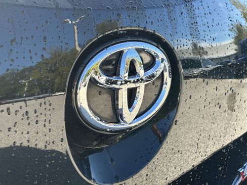 Used 2021 Toyota Corolla XSE FWD image 10