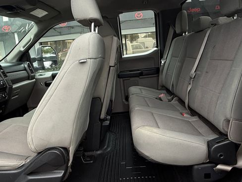 Used 2017 Ford F450 XL w/ Power Equipment Group image 12