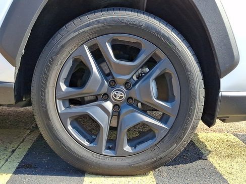 Certified 2024 Toyota RAV4 Adventure AWD/4WD image 8
