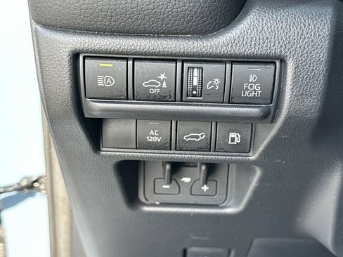 Used 2024 Toyota Land Cruiser image 22