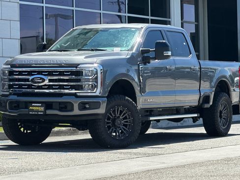 Used 2024 Ford F250 Lariat w/ FX4 Off-Road Package AWD/4WD image 8