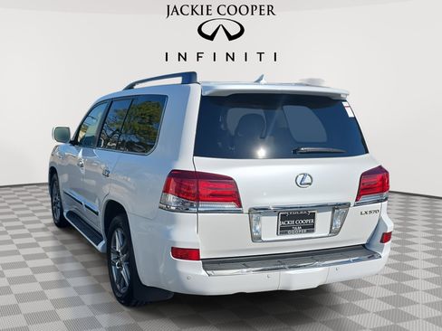 Used 2015 Lexus LX 570 4WD w/ Luxury Package image 7