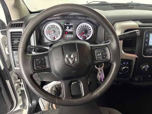 Used 2018 RAM 2500 SLT image 17