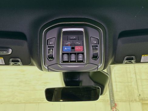 New 2025 Jeep Grand Cherokee L Limited w/ Black Appearance Package image 25