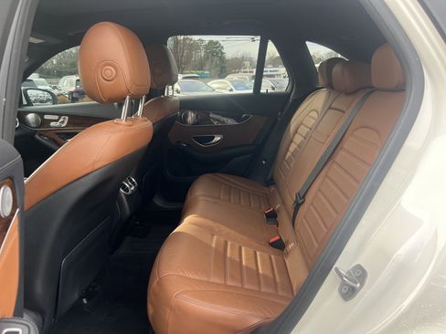 Used 2017 Mercedes-Benz GLC 300 300 image 32
