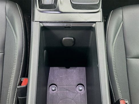 Used 2025 Toyota Camry SE image 19