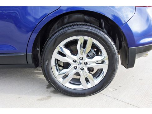 Used 2013 Ford Edge SEL image 32