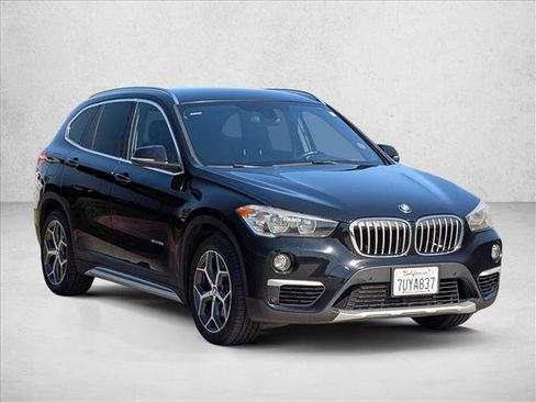 Used 2017 BMW X1 xDrive28i AWD/4WD image 3