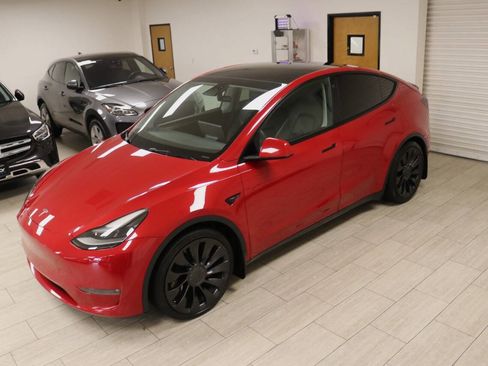 Used 2023 Tesla Model Y Performance image 83