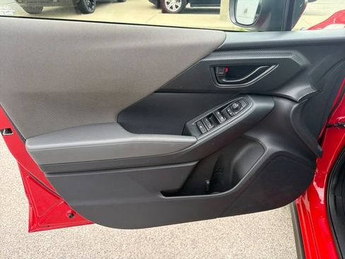 Used 2024 Subaru Crosstrek 2.0i AWD/4WD image 9