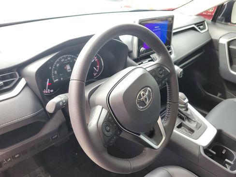 Certified 2025 Toyota RAV4 XLE Premium FWD image 28