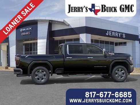 New 2025 GMC Sierra 3500 SLT w/ SLT Premium Package image 5