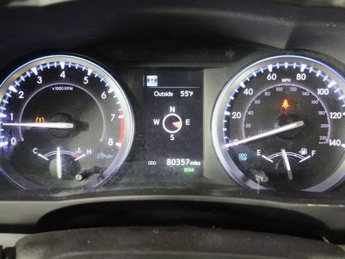 Used 2019 Toyota Highlander XLE AWD/4WD image 13