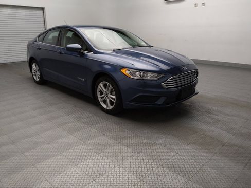 Used 2018 Ford Fusion S FWD image 13