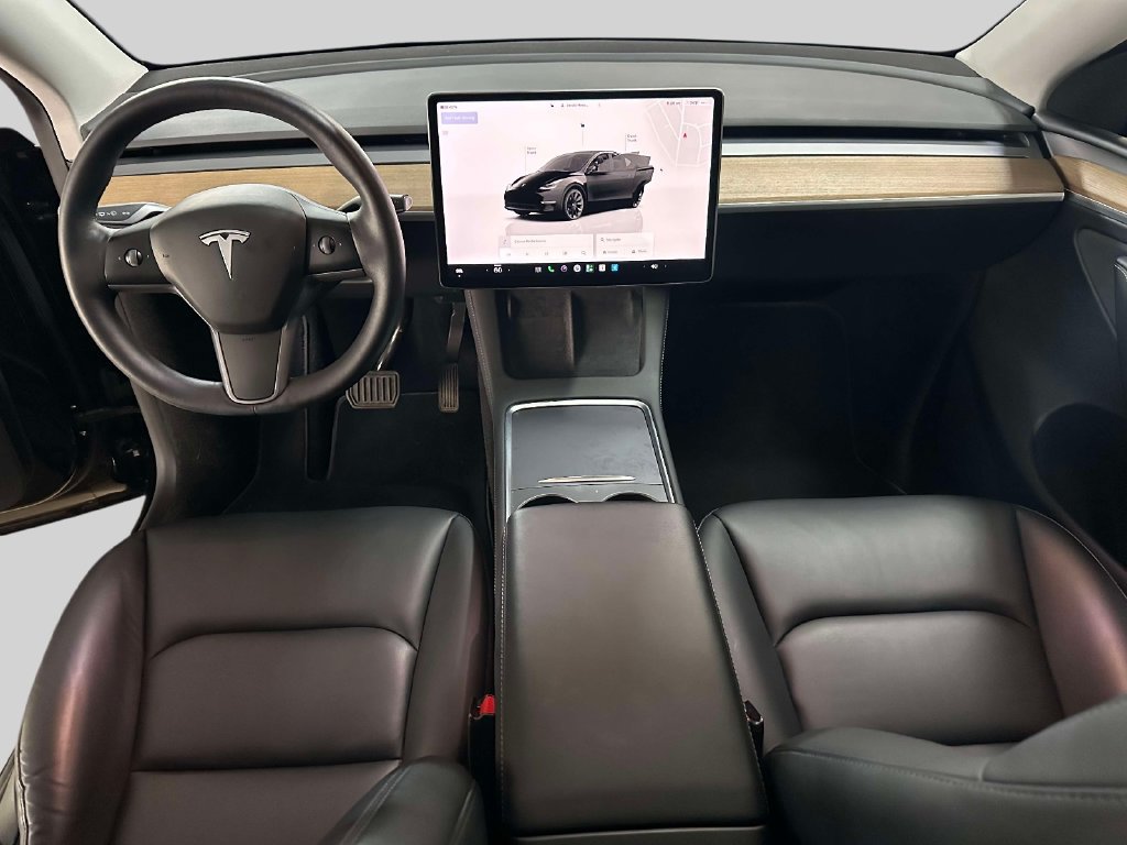 Used 2023 Tesla Model Y Long Range AWD/4WD image 27