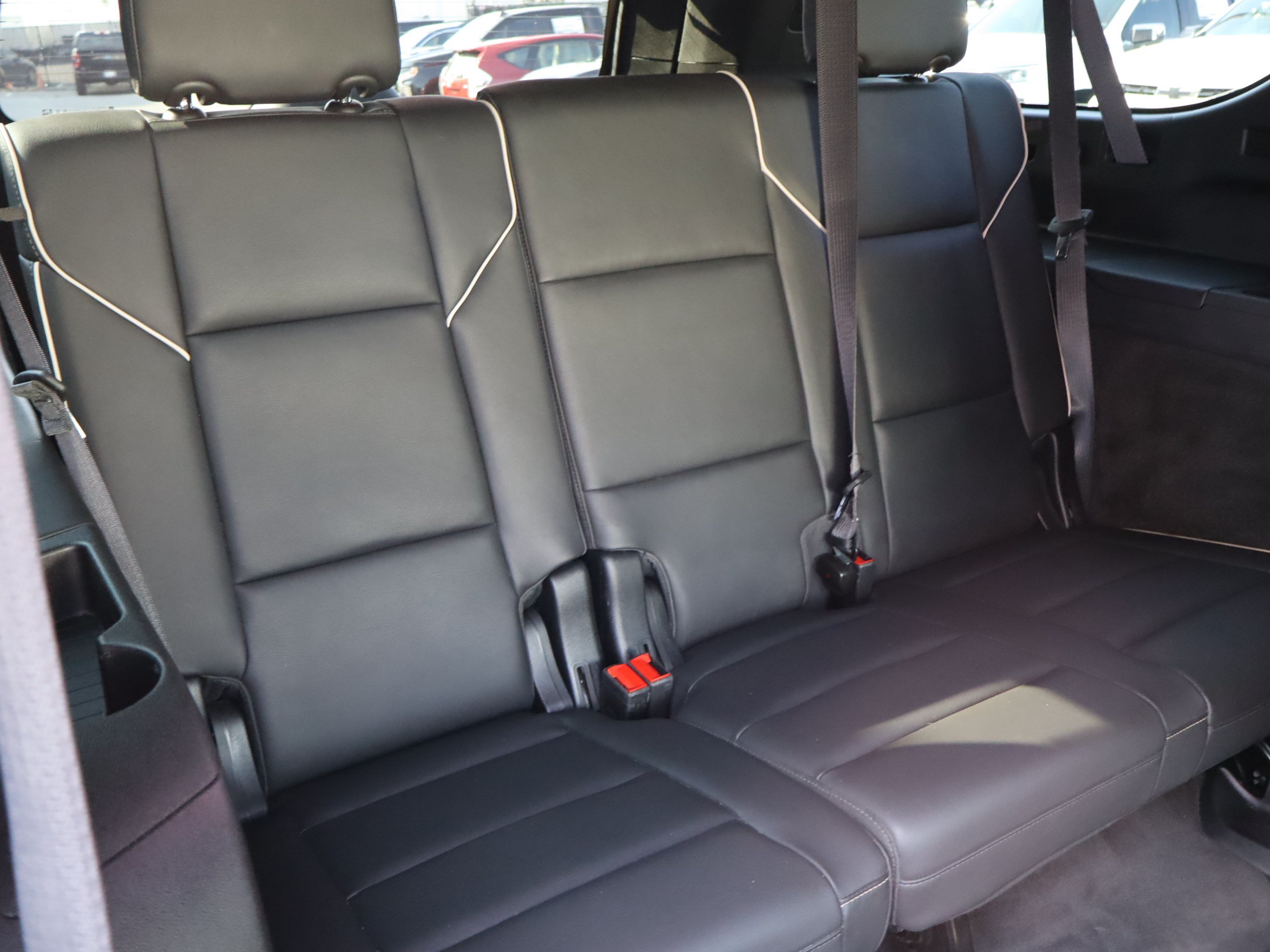 Used 2024 Cadillac Escalade ESV Premium Luxury AWD/4WD image 41