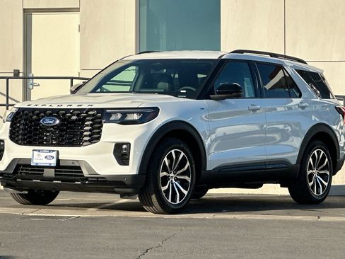 New 2026 Ford Explorer ST-Line w/ Premium Package image 7