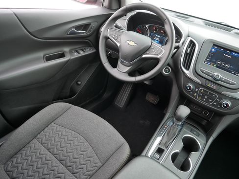 Used 2024 Chevrolet Equinox LT w/ LPO, Floor Liner Package image 9