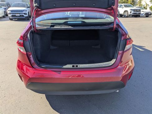 Used 2025 Toyota Corolla LE image 30