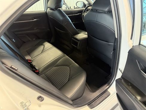 Used 2024 Toyota Camry SE image 19