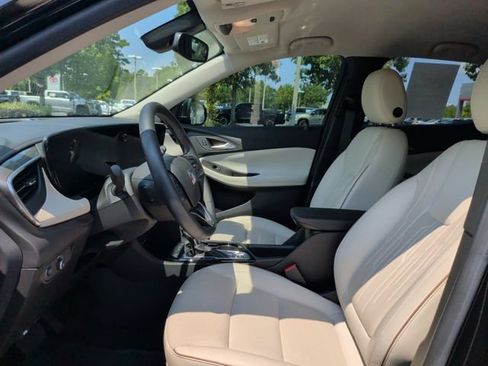 Used 2024 Buick Encore GX Avenir w/ Avenir Convenience Package FWD image 16