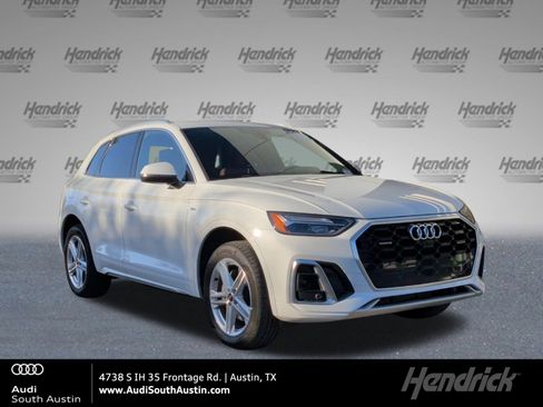 Used 2024 Audi Q5 e Premium Plus w/ Premium Plus Package image 1