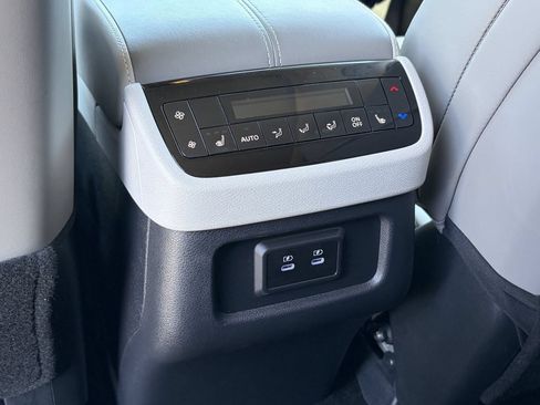 Certified 2026 INFINITI QX60 Luxe FWD image 16